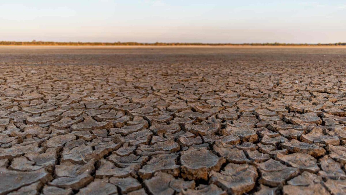 Northern Hemisphere Faces Unprecedented Groundwater Loss 25 dried lake