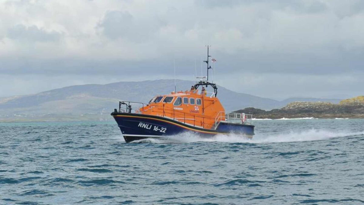 Baltimore-RNLI-1200x675 Baltimore RNLI assists yacht in difficulty off Crookhaven