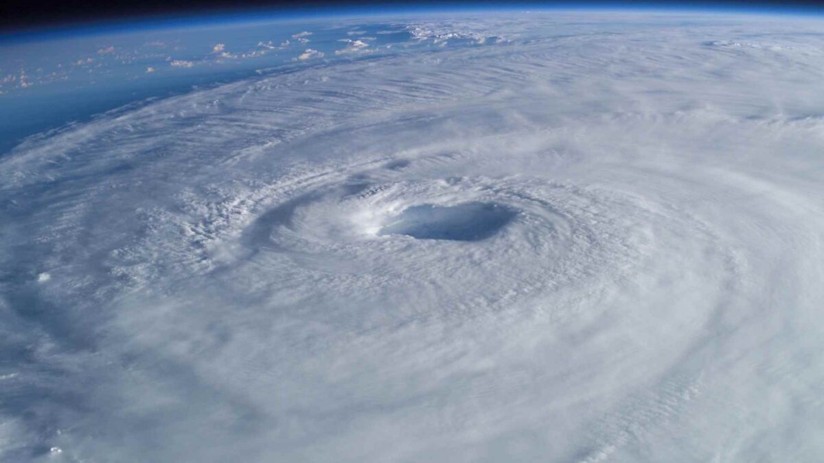 Hurricane2-1200x675 Calls for Overhaul of Hurricane Warning System