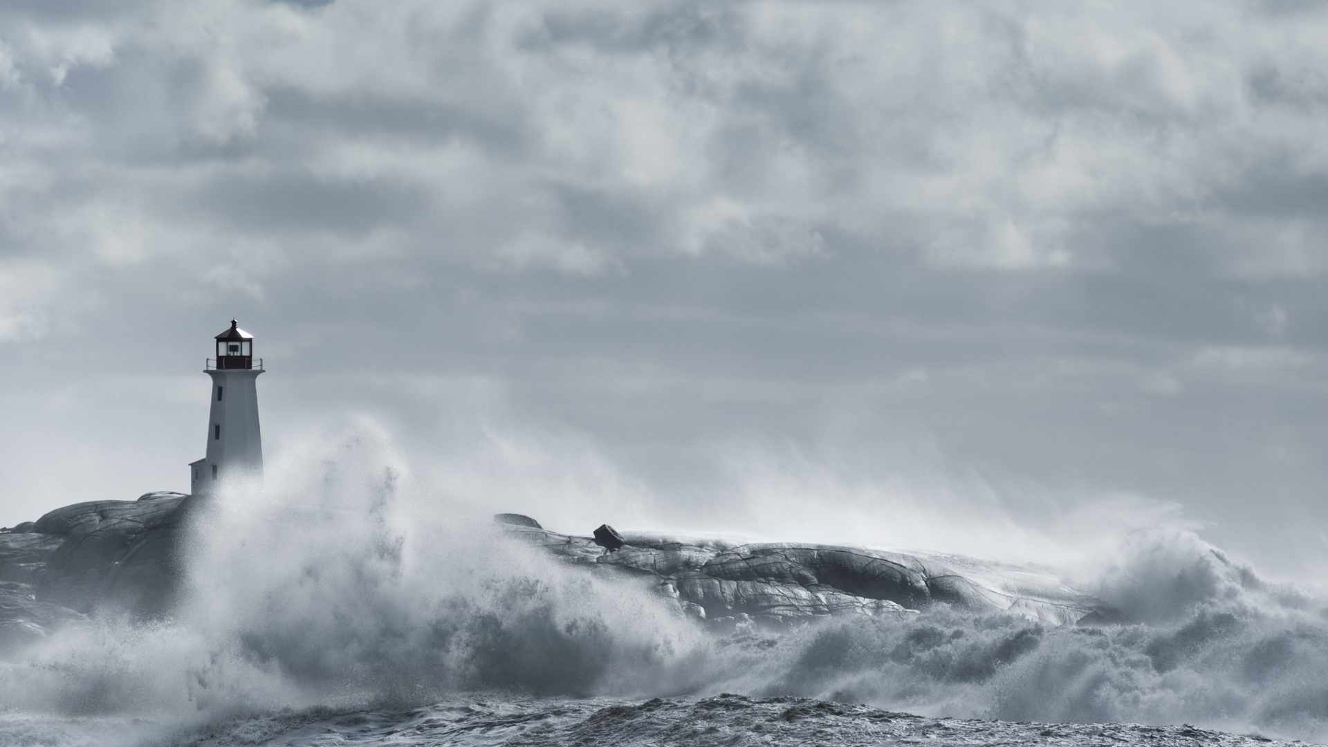 Storm lighthouse