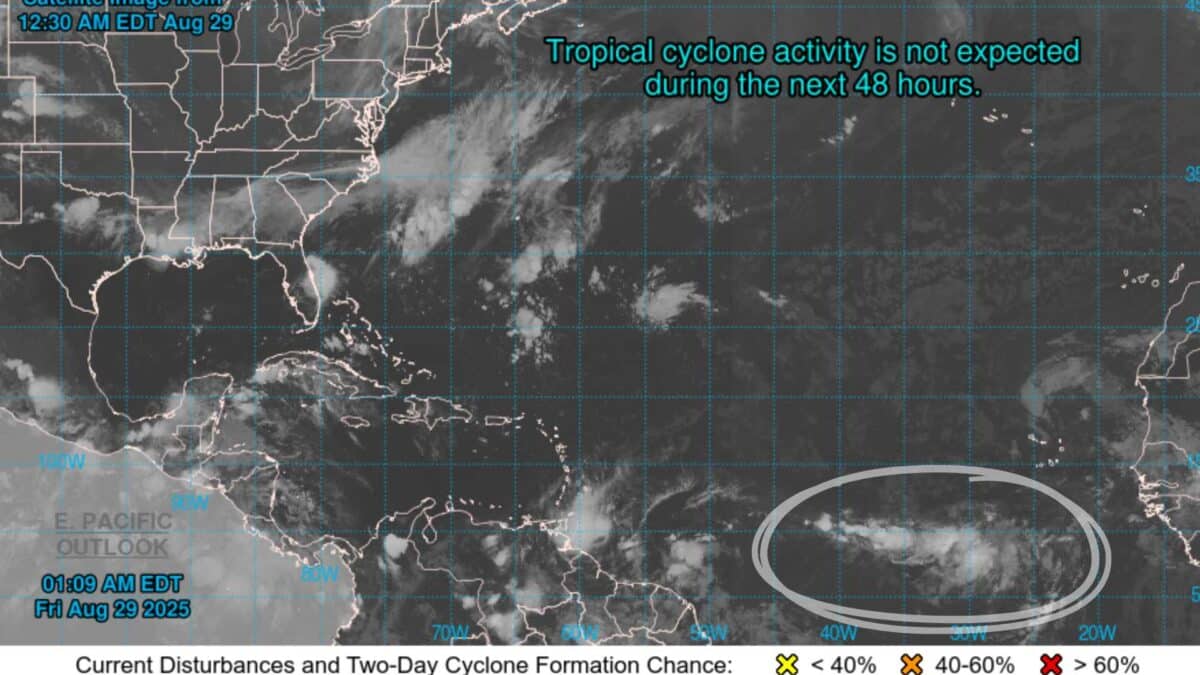 Tropical-Wave-1-1200x675 NHC monitoring new tropical wave in the eastern Atlantic