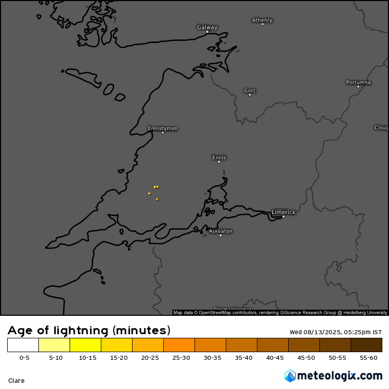 xx_blitze-en-324-0_2025_08_13_4861_1625 Humid Air Fuels Thunderstorm Threat Across Ireland