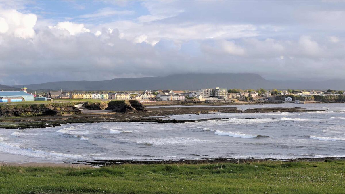 Bundoran-County-Donegal-1200x675 RNLI Crew Launches in Rough Seas to Save Fishermen