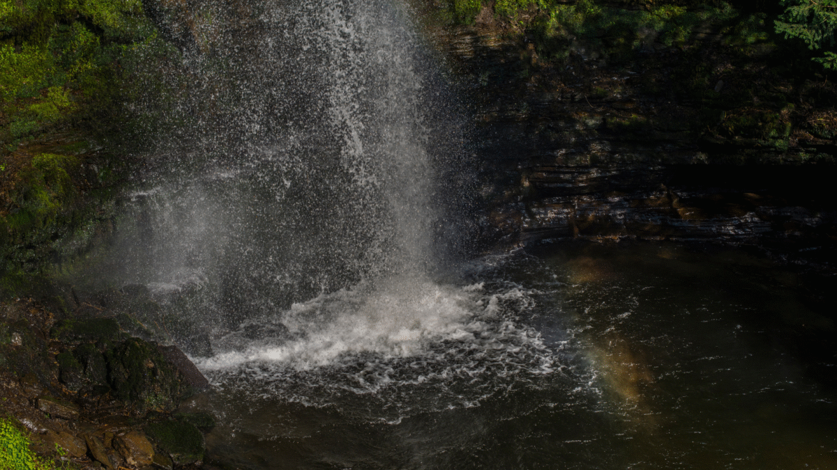 Glencar-Waterfall-Leitrim-1200x675 Over 1 Million Spaniards to Discover Ireland’s Stunning Coastline