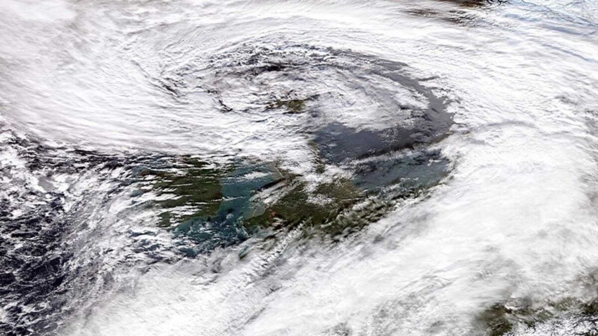 Storm-Eowyn-over-Ireland-and-Britain-on-January-24-2025-1200x675 Storm Éowyn Cleanup to Be Reimbursed by State