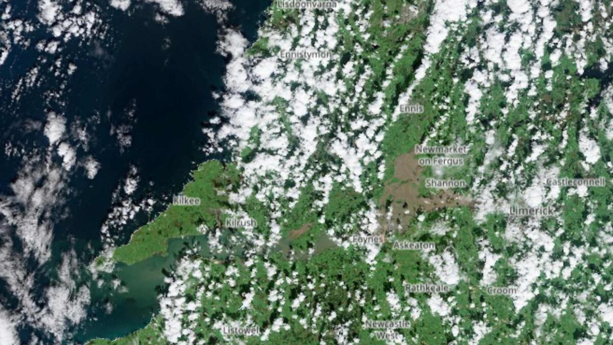 The-Shannon-Estuary-on-Tuesday.-Credit-Copernicus-1200x675 Brown Plumes Sweep into Shannon Estuary After Heavy Rain