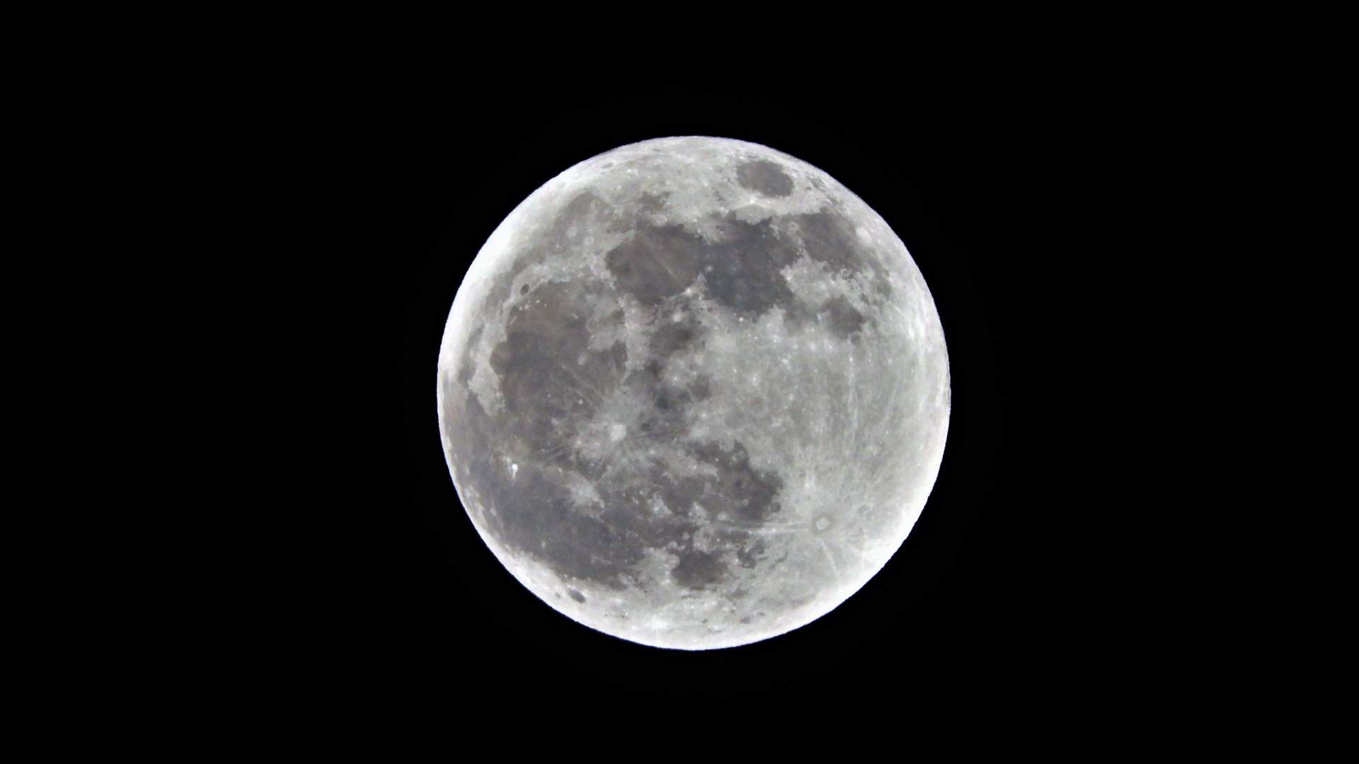 Ireland set for close-up Beaver Moon on Wednesday 15 Beaver Moon