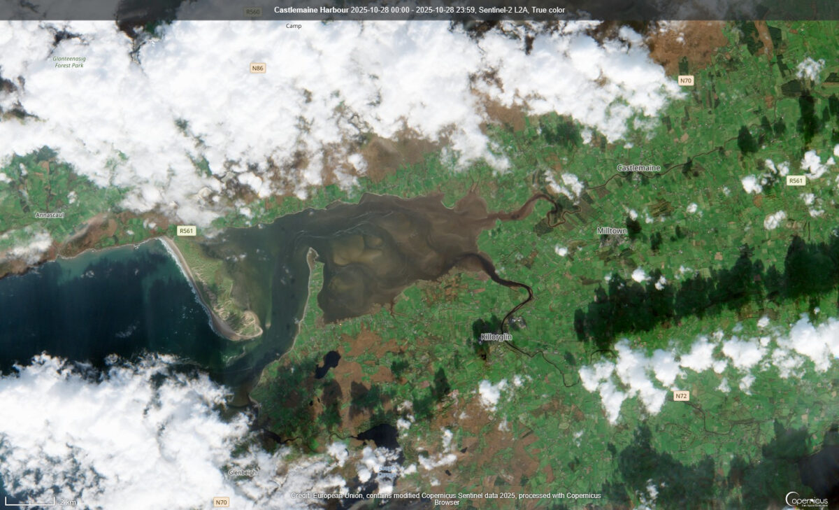 Castlemaine-Harbour-1200x729 Satellite Captures Ireland's Autumn Colours, Showery Skies and Rugged Coastline