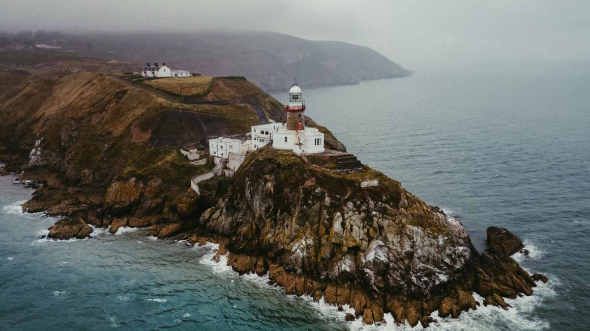 Howth-Head-Lighthouse-in-Dublin-1200x675 Gusty Winds and Rain Sweep In On Saturday