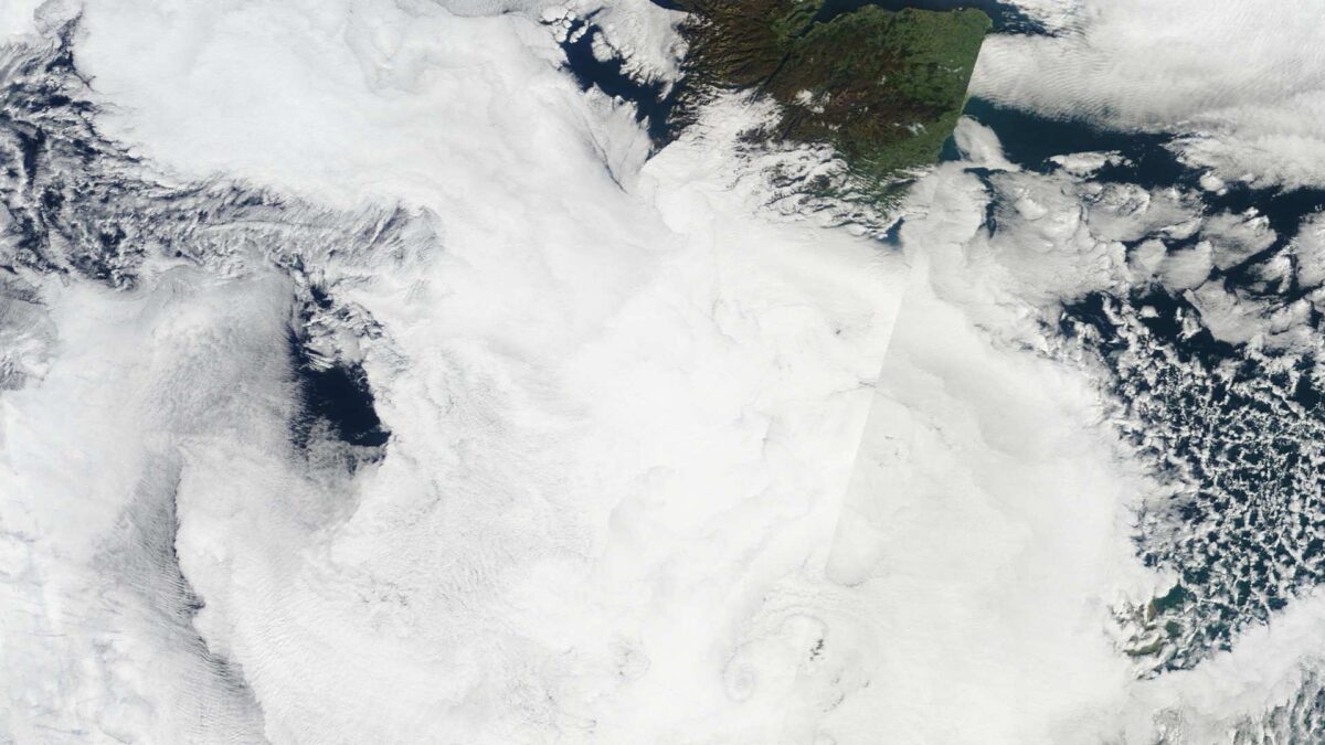 Ireland-from-space-on-15-October-2025.-Credit-NASA-1200x675 Sun Vanishes as Ireland Records Dullest Week of 2025
