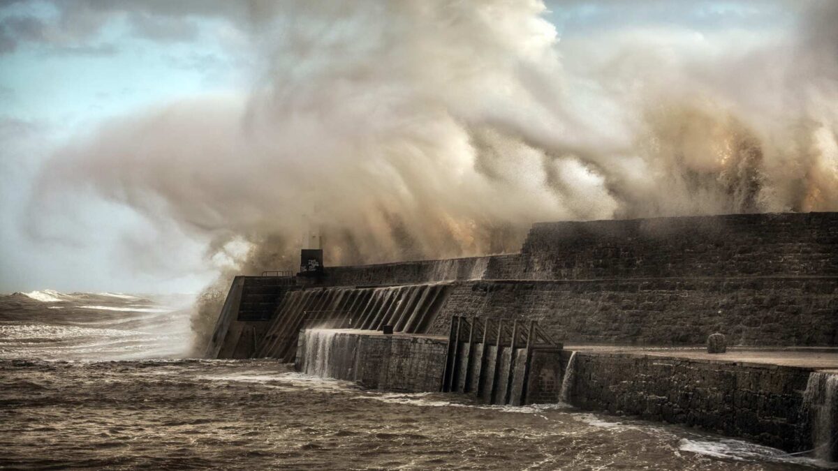 Ophelia-hits-Porthcawl-pier-in-south-Wales-1200x675 Storm Ophelia: Eight Years On from Ireland’s Most Powerful October Storm