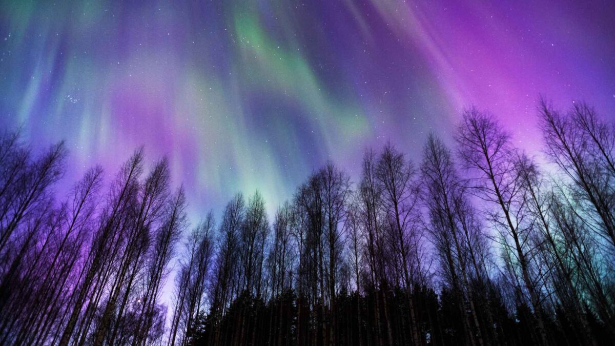 Aurora-Borealis-1200x675 November's solar storm "jolted" Earth’s upper atmosphere